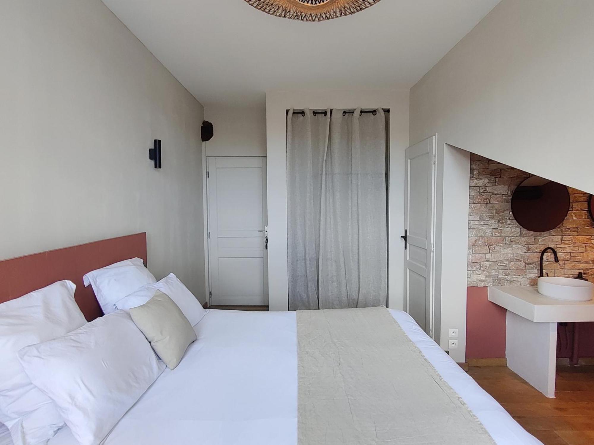 Chambres D'Hotes - Bed And Breakfast Les Palmiers Мез Номер фото